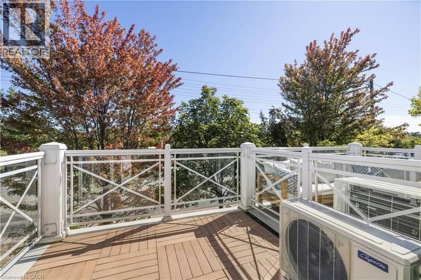 1437 LAKESHORE Road E Unit# 201 — photo 29 of 40