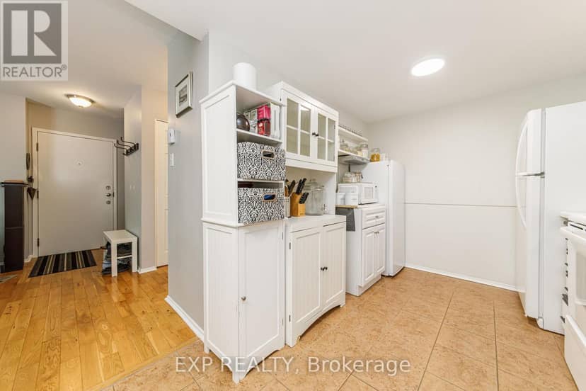 505 - 1589 St. Bernard Street — photo 9 of 28