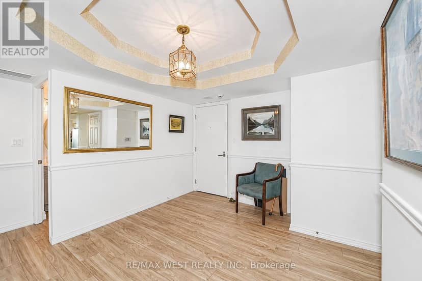 305 - 700 Wilson Road N, Oshawa, photo 3