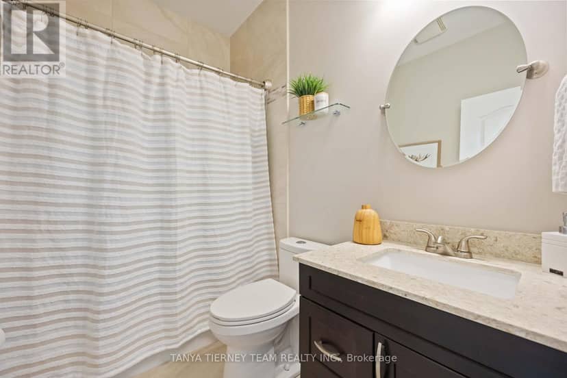 16 Cody Avenue — photo 33 of 40
