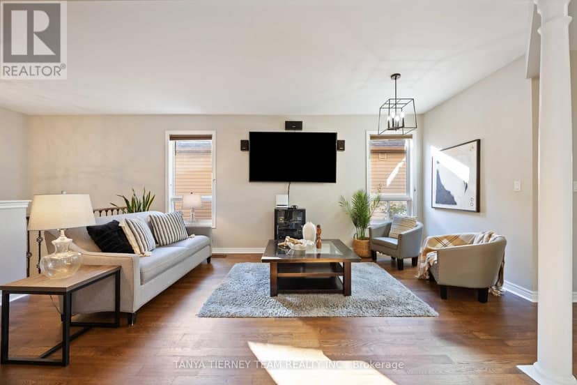 16 Cody Avenue — photo 8 of 40
