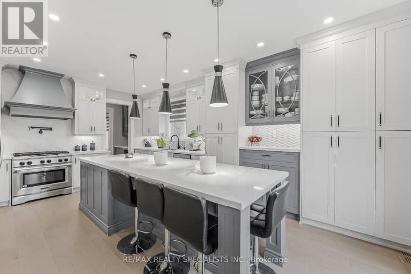 146 Lloyd Sanderson Drive — photo 10 of 31