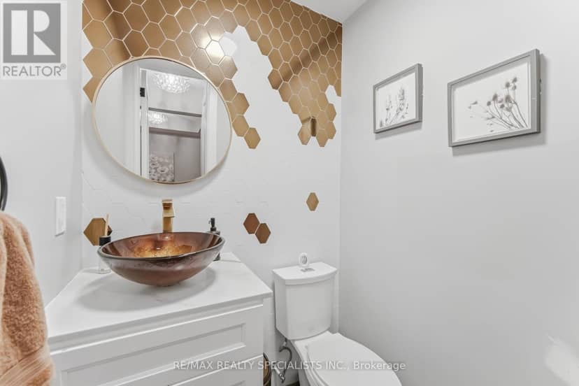 146 Lloyd Sanderson Drive — photo 13 of 31