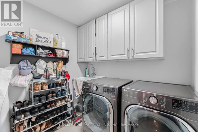 146 Lloyd Sanderson Drive — photo 14 of 31