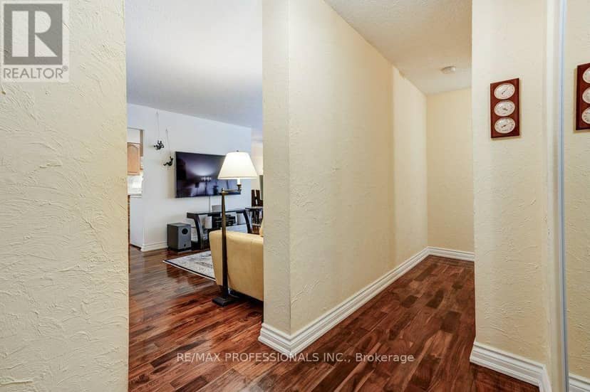 112 - 420 Mill Road — photo 10 of 25