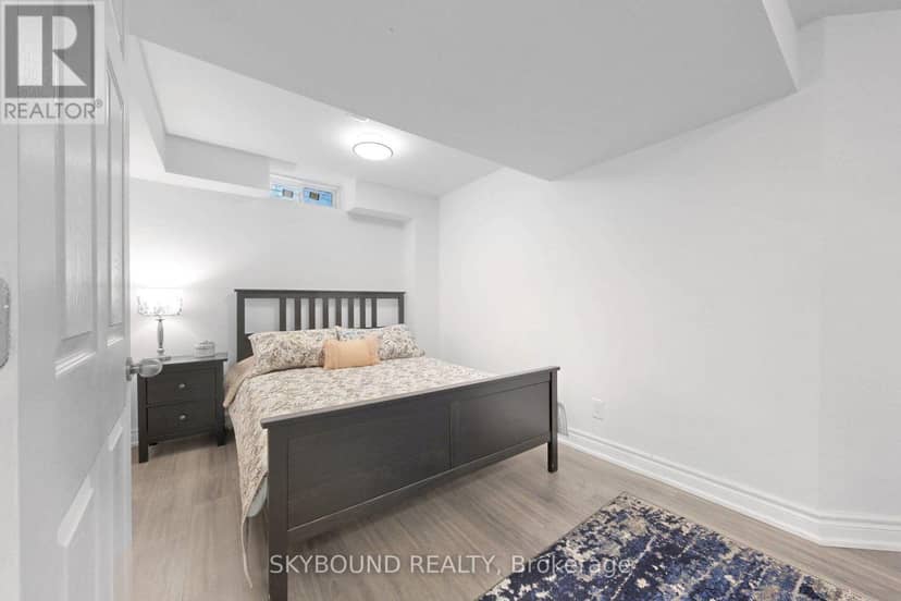 1455 Haws Crescent — photo 38 of 40