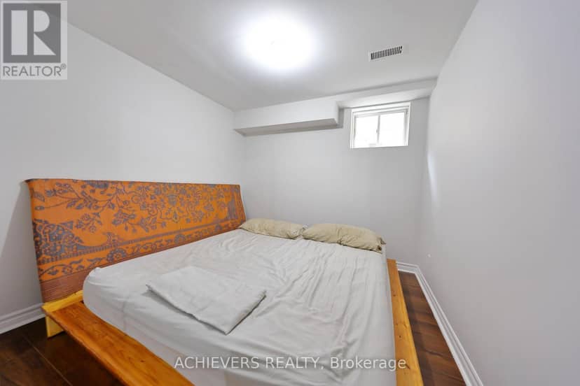 62 Sir Jacobs Crescent — photo 19 of 40
