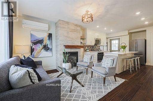 3 Armstrong Avenue, Toronto, photo 4