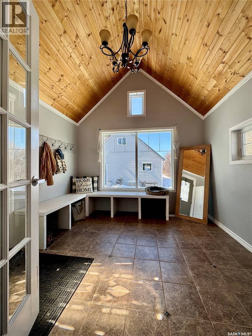 Hawcutt Acreage — photo 4 of 40