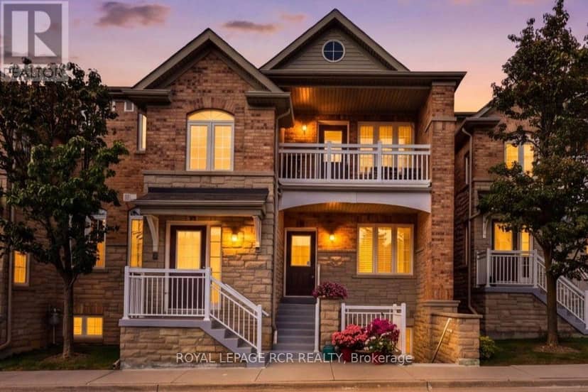 11 - 520 Silken Laumann Drive, Newmarket