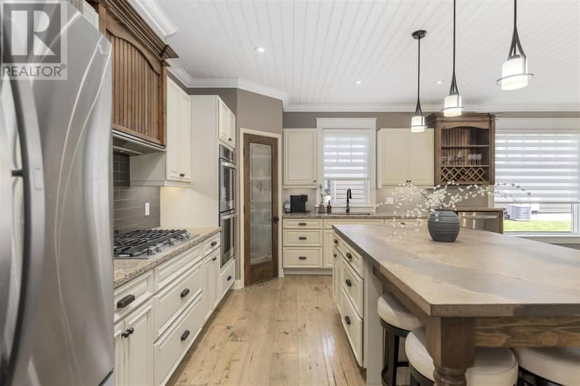 80 Crimson Ridge DR — photo 3 of 40