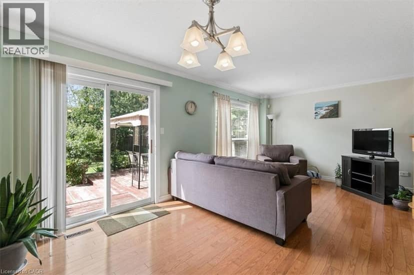 2524 LOGAN Avenue — photo 12 of 38