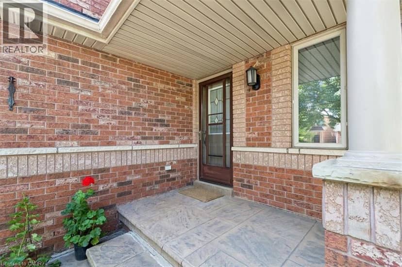 2524 LOGAN Avenue — photo 6 of 38