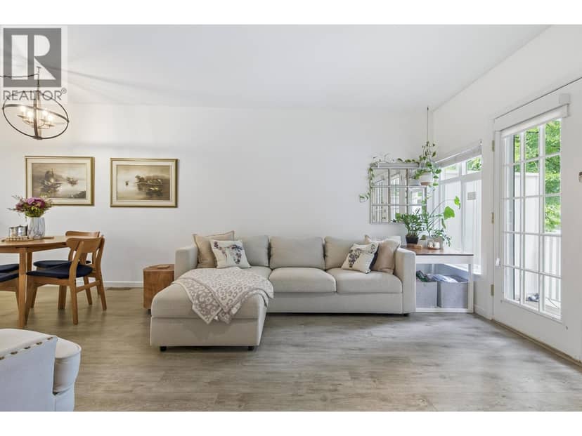 8529 JELLICOE STREET, Vancouver, photo 4