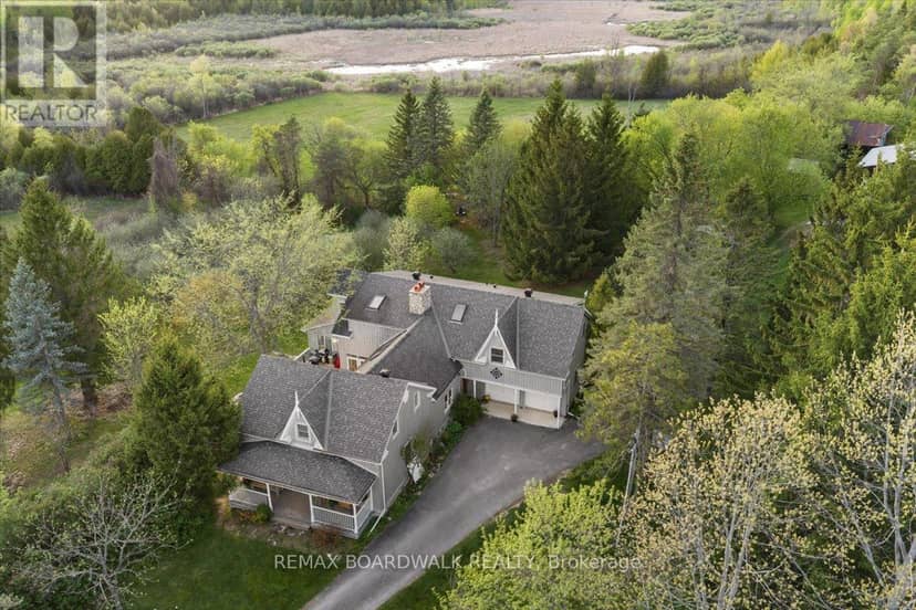 2464 Scrivens Drive, Ottawa, photo 2