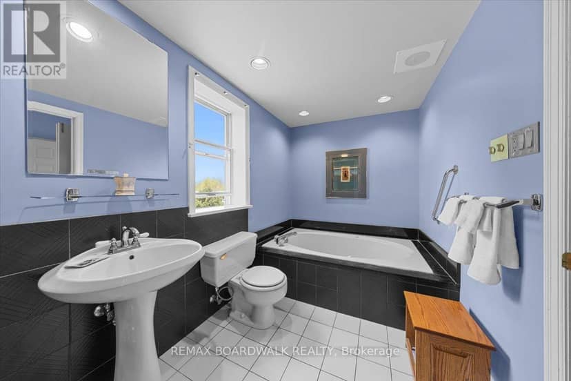 2464 Scrivens Drive — photo 31 of 40