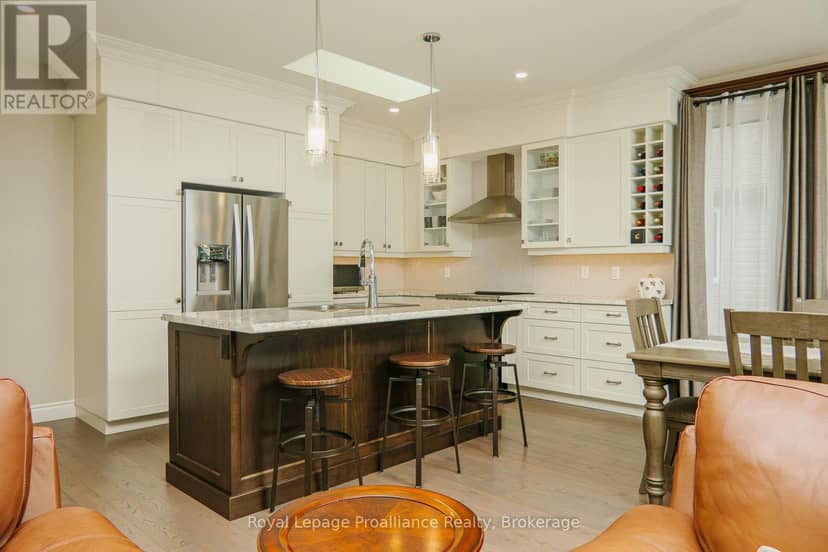 60 Shewman Road — photo 19 of 40