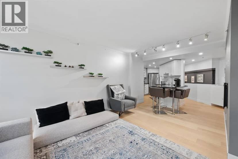 70X 1050 BURRARD STREET, Vancouver, photo 5