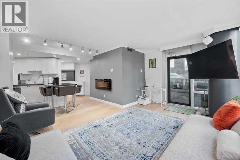 70X 1050 BURRARD STREET, Vancouver, photo 6