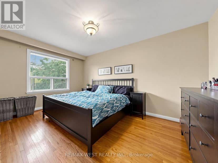 941 Willowdale Avenue — photo 15 of 40
