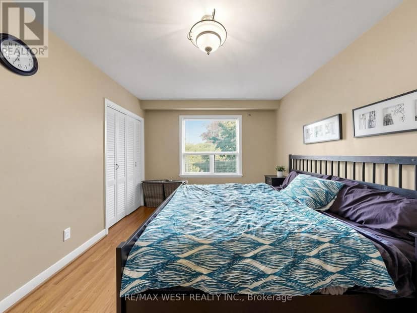 941 Willowdale Avenue — photo 16 of 40