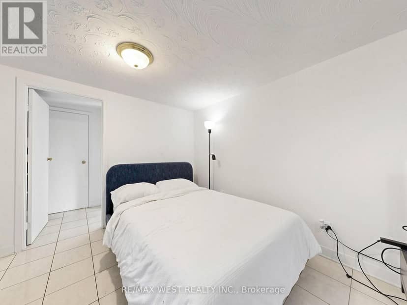 941 Willowdale Avenue — photo 35 of 40