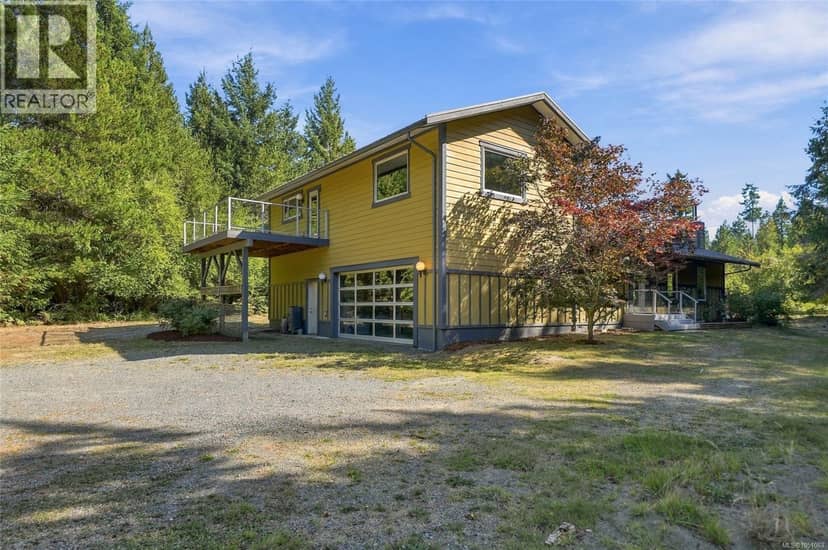 3060 Thorpe Rd, Qualicum Beach