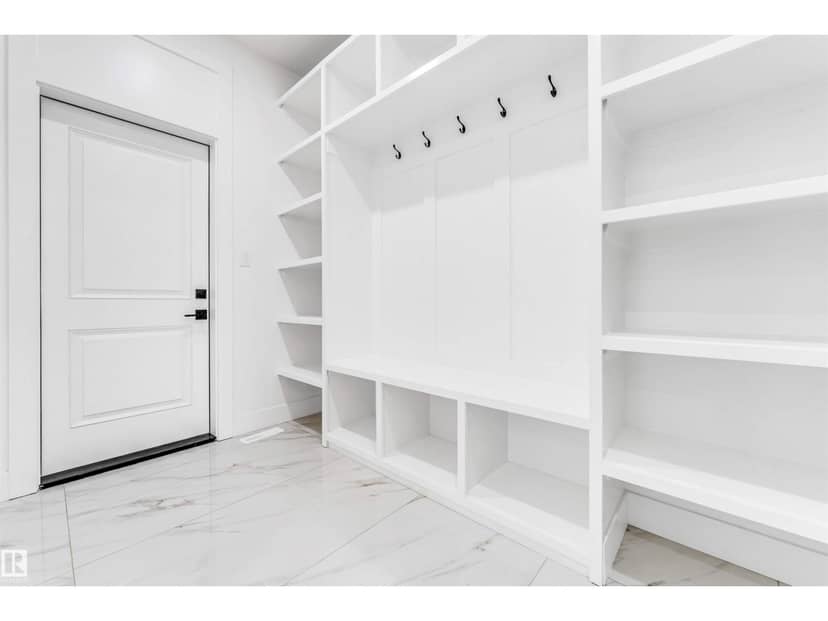 2322 63 AV — photo 14 of 40