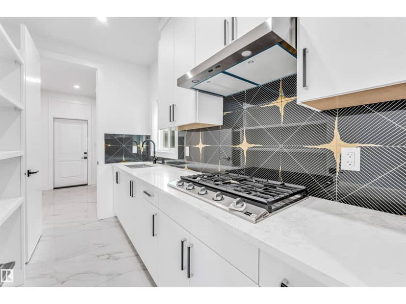 2322 63 AV — photo 16 of 40