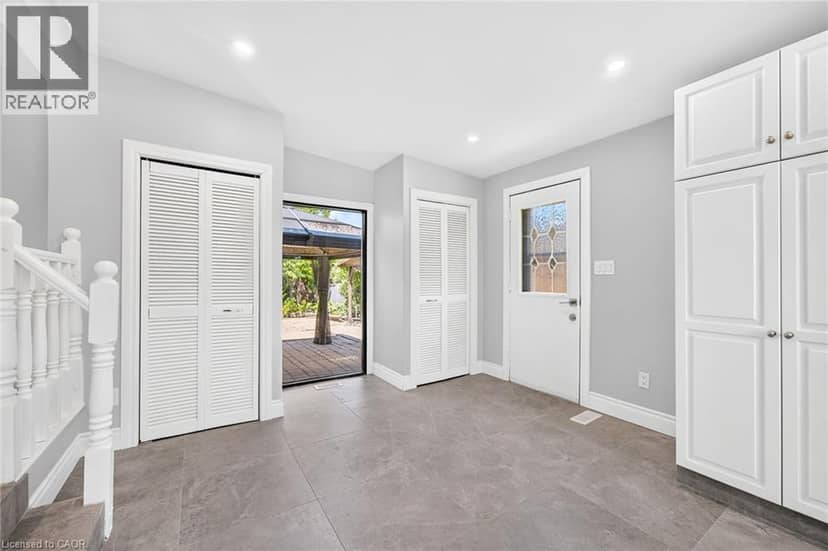 96 FIELDING Crescent — photo 10 of 40