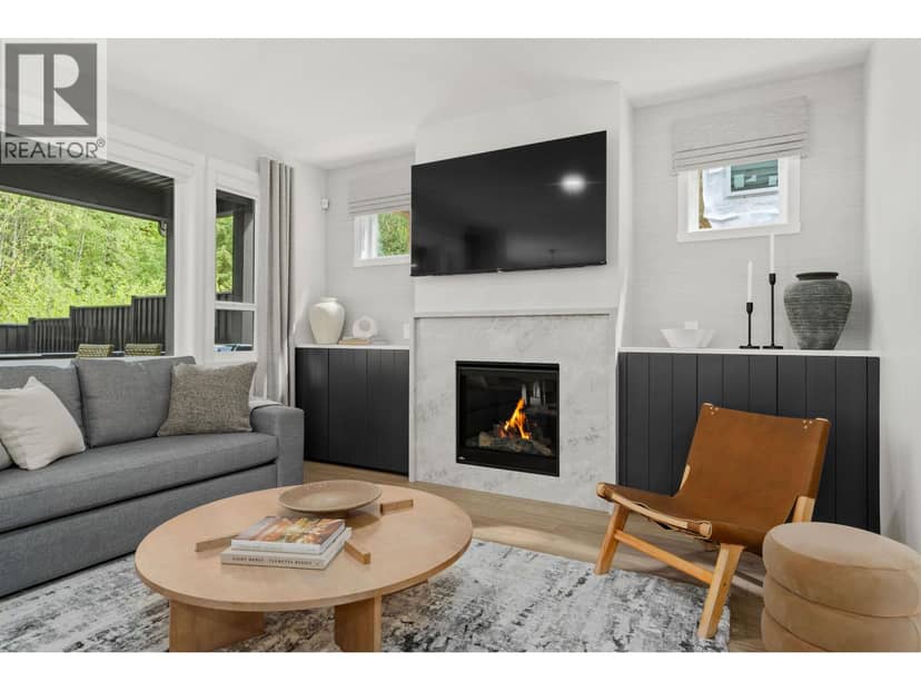 11008 250A STREET, Maple Ridge, photo 2