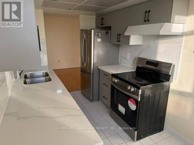 305 - 30 Malta Avenue — photo 17 of 33