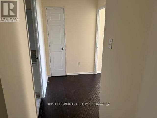 305 - 30 Malta Avenue — photo 25 of 33