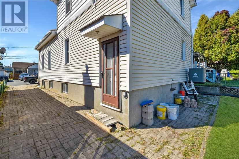 12 Gutcher Ave — photo 3 of 40