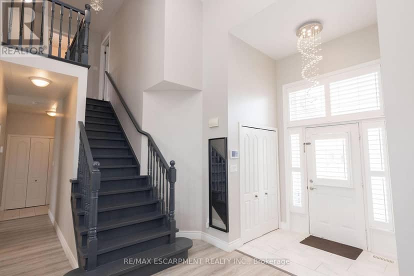 73 Appleblossom Drive — photo 23 of 29