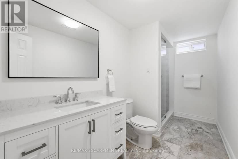 84 Riley Street — photo 30 of 40