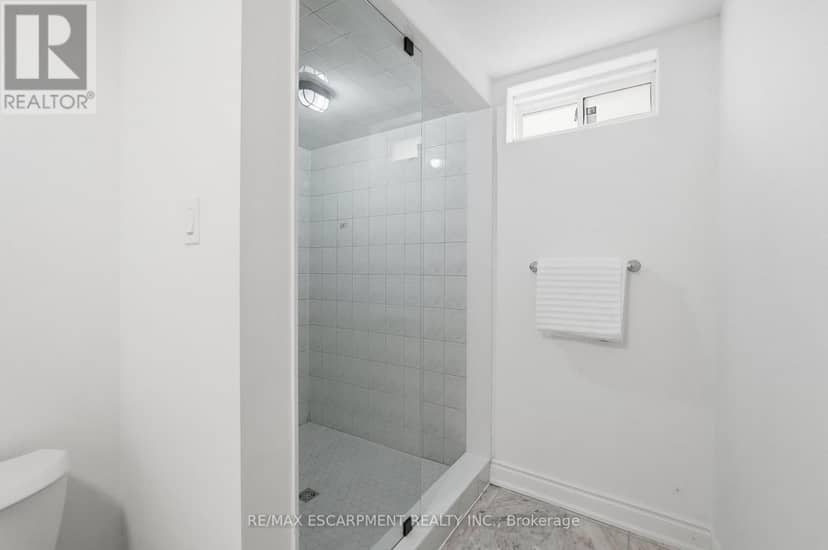 84 Riley Street — photo 31 of 40