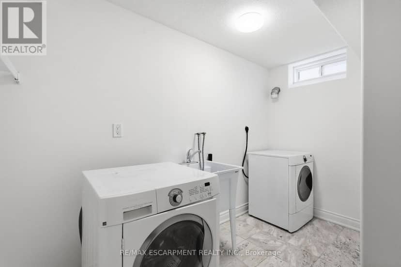 84 Riley Street — photo 35 of 40