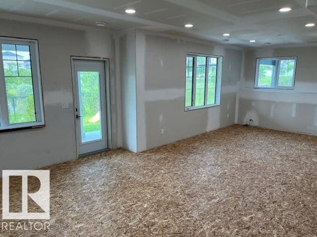 3810 46 AV — photo 29 of 38