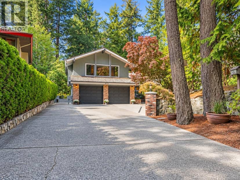 973 Wagonwood Pl, Saanich