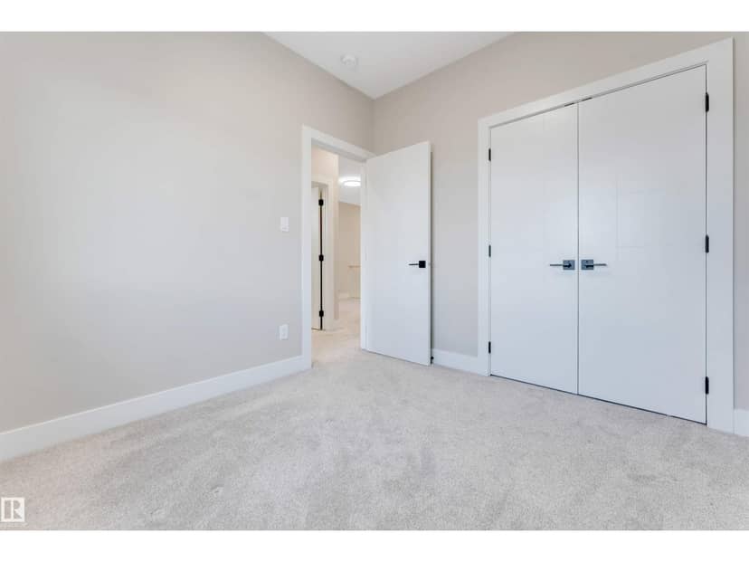 1805 60 AV NE — photo 38 of 40