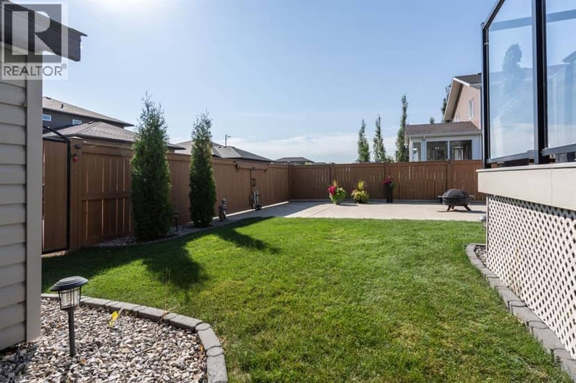 2607 63 Street — photo 37 of 40
