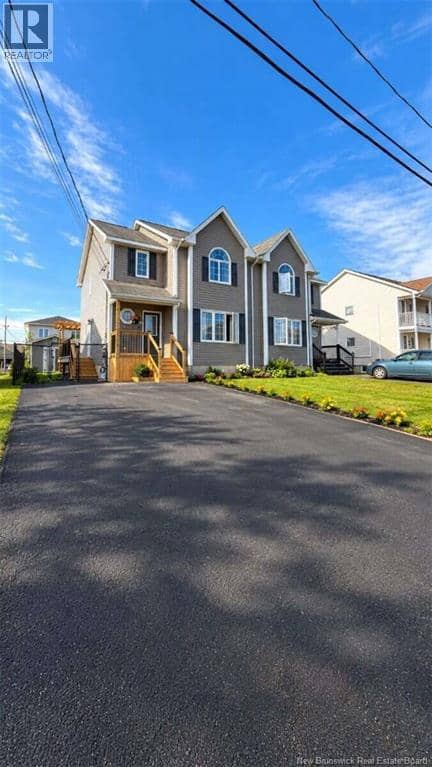 22 Coachmen Street — photo 3 of 35