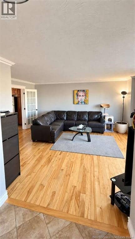 22 Coachmen Street — photo 4 of 35