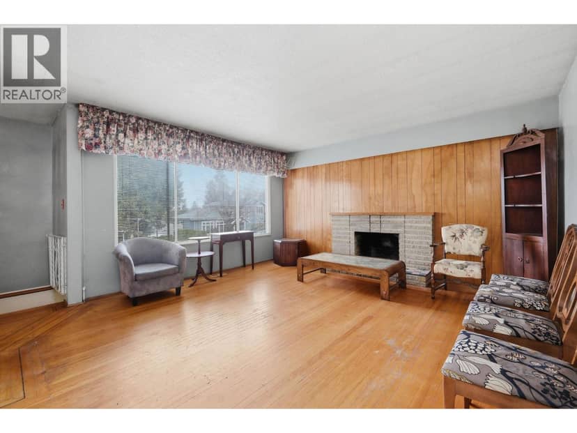 4745 GILPIN COURT, Burnaby, photo 3
