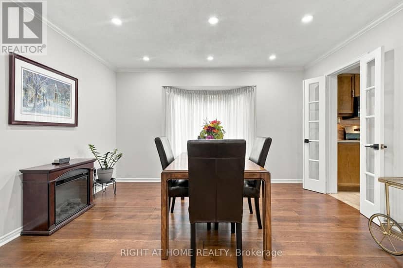 20 Mowat Court — photo 12 of 40
