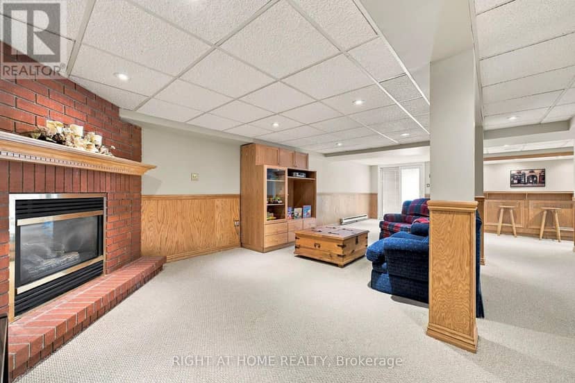 20 Mowat Court — photo 37 of 40