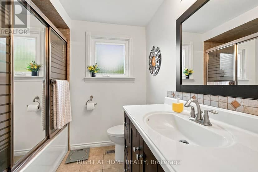 20 Mowat Court — photo 27 of 40
