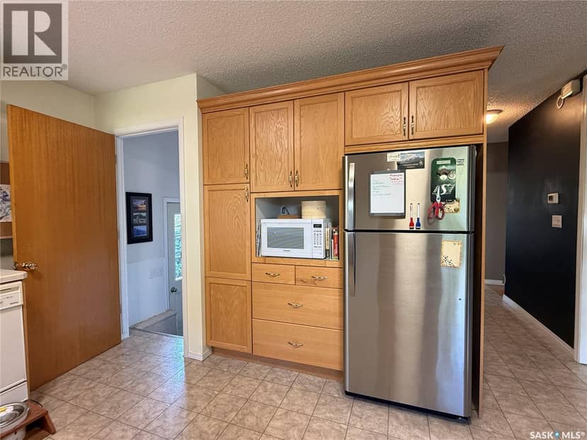 212 Ash DRIVE, Weyburn, photo 7