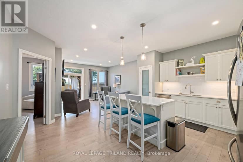 32 Charter Creek Court — photo 5 of 32